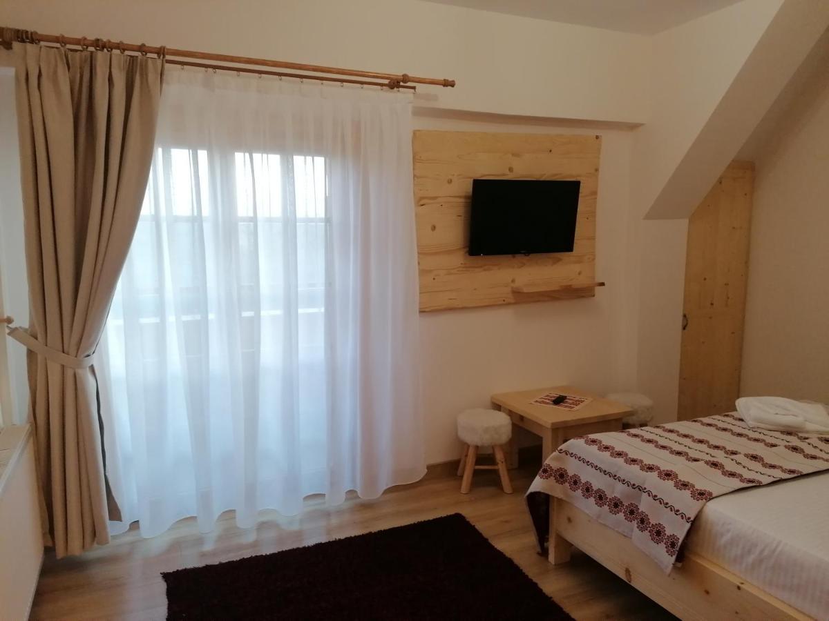 Pensiunea Casuta Din Deal Moisei Quarto foto